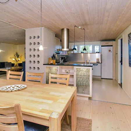 6 Person In Slagelse-by Traum