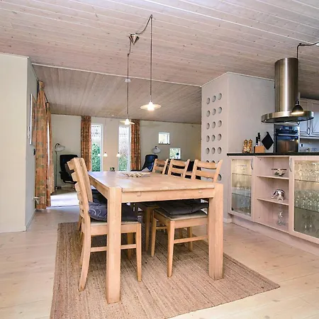 6 Person In Slagelse-by Traum *